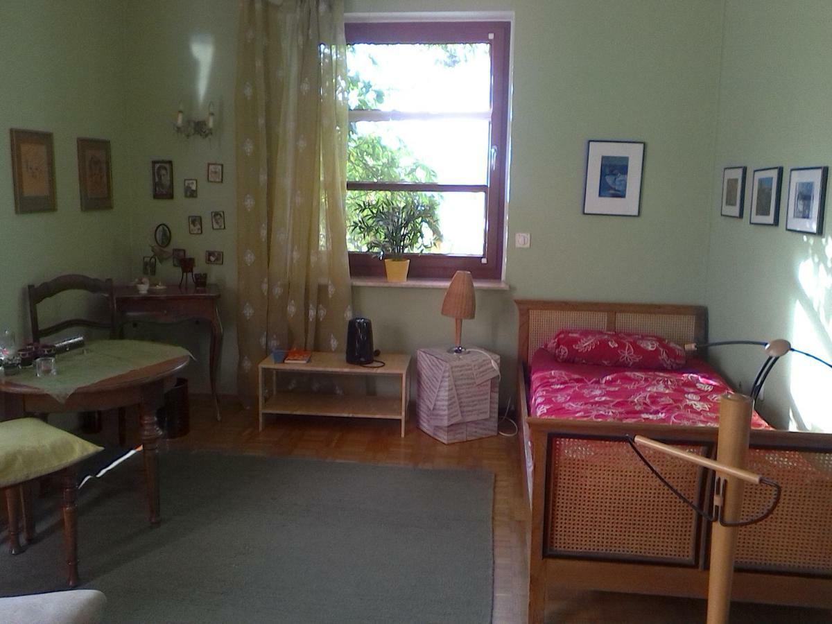 Messezimmer Naehe Zentrum Кёльн Экстерьер фото